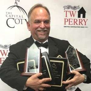 bob-berriz-coty-awards-nari-1